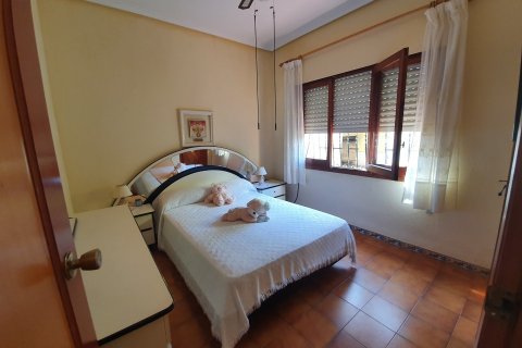 Villa zum Verkauf in Sueca, Valencia, Spanien 7 Schlafzimmer, 240 m2 Nr. 53783 - Foto 7