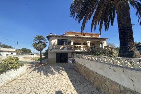 Villa zum Verkauf in Denia, Alicante, Spanien 4 Schlafzimmer, 261 m2 Nr. 53911 - Foto 7