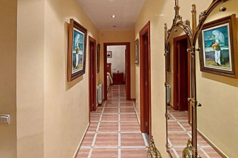 Villa zum Verkauf in Valencia, Spanien 4 Schlafzimmer, 400 m2 Nr. 53853 - Foto 16