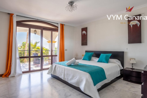Villa zum Verkauf in Adeje, Tenerife, Spanien 5 Schlafzimmer, 391 m2 Nr. 54885 - Foto 15