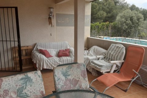 Villa zum Verkauf in Gilet, Valencia, Spanien 7 Schlafzimmer, 491 m2 Nr. 53896 - Foto 4
