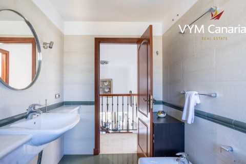 Villa zum Verkauf in Adeje, Tenerife, Spanien 5 Schlafzimmer, 391 m2 Nr. 54885 - Foto 9