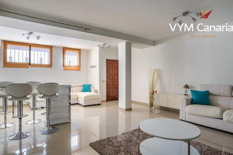 Villa zum Verkauf in Adeje, Tenerife, Spanien 5 Schlafzimmer, 391 m2 Nr. 54885 - Foto 5