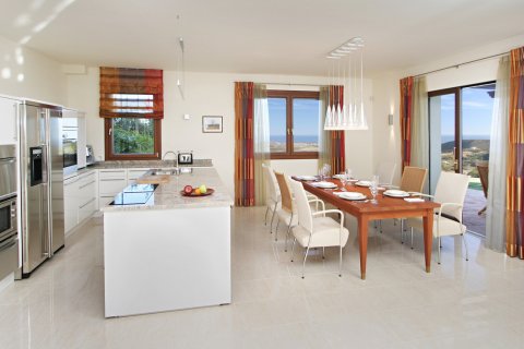 Villa zum Verkauf in Benahavis, Malaga, Spanien 6 Schlafzimmer, 202 m2 Nr. 55371 - Foto 6