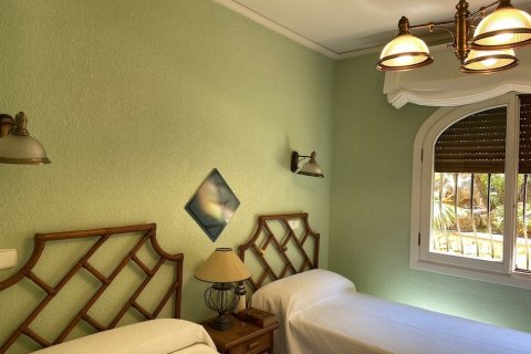 Villa zum Verkauf in Denia, Alicante, Spanien 4 Schlafzimmer, 600 m2 Nr. 53915 - Foto 20