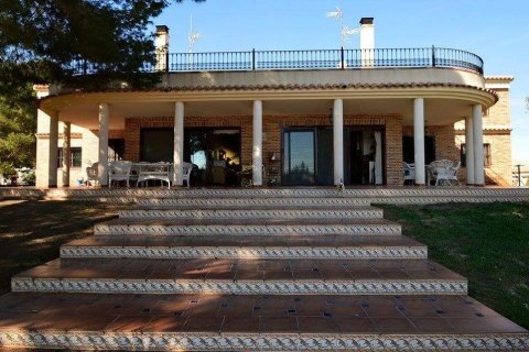 Villa zum Verkauf in Los Balcones, Alicante, Spanien 10 Schlafzimmer, 550 m2 Nr. 58543 - Foto 1