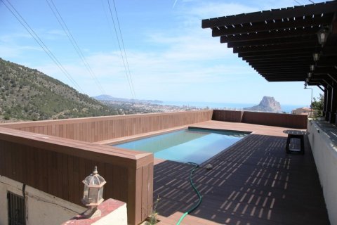 Villa zum Verkauf in Calpe, Alicante, Spanien 5 Schlafzimmer, 230 m2 Nr. 57750 - Foto 3