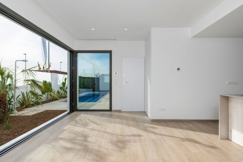 Villa zum Verkauf in Pilar de la Horadada, Alicante, Spanien 2 Schlafzimmer, 74 m2 Nr. 58381 - Foto 7