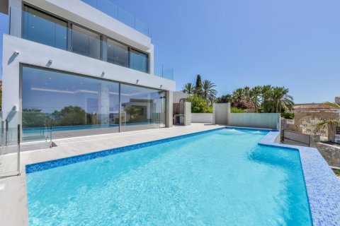 Villa zum Verkauf in Calpe, Alicante, Spanien 6 Schlafzimmer, 332 m2 Nr. 57747 - Foto 1