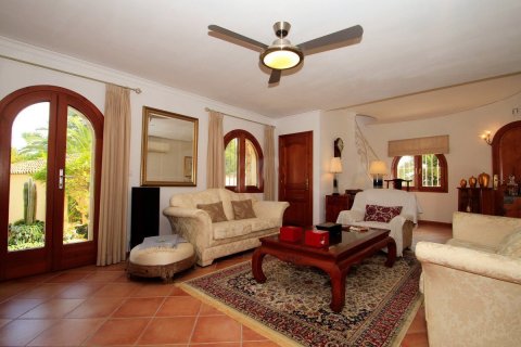Villa zum Verkauf in Moraira, Alicante, Spanien 4 Schlafzimmer, 262 m2 Nr. 58601 - Foto 3