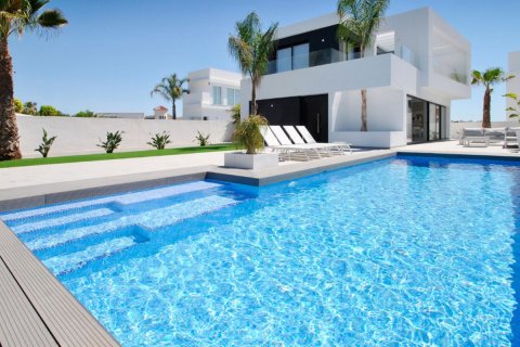 Villa zum Verkauf in Ciudad Quesada, Alicante, Spanien 3 Schlafzimmer, 160 m2 Nr. 58382 - Foto 2