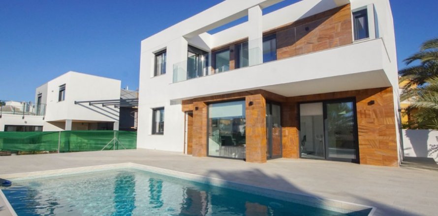 Villa in Torrevieja, Alicante, Spanien 3 Schlafzimmer, 117 m2 Nr. 58256