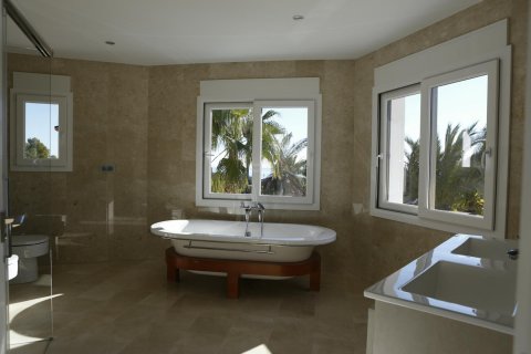Villa zum Verkauf in Benissa, Alicante, Spanien 4 Schlafzimmer, 464 m2 Nr. 58858 - Foto 10