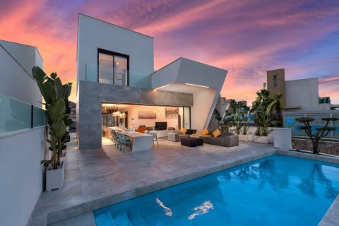 Villa zum Verkauf in Ciudad Quesada, Alicante, Spanien 3 Schlafzimmer, 236 m2 Nr. 58125 - Foto 2