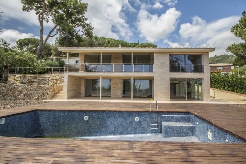 Villa zum Verkauf in Barcelona, Spanien 4 Schlafzimmer, 454 m2 Nr. 58526 - Foto 1