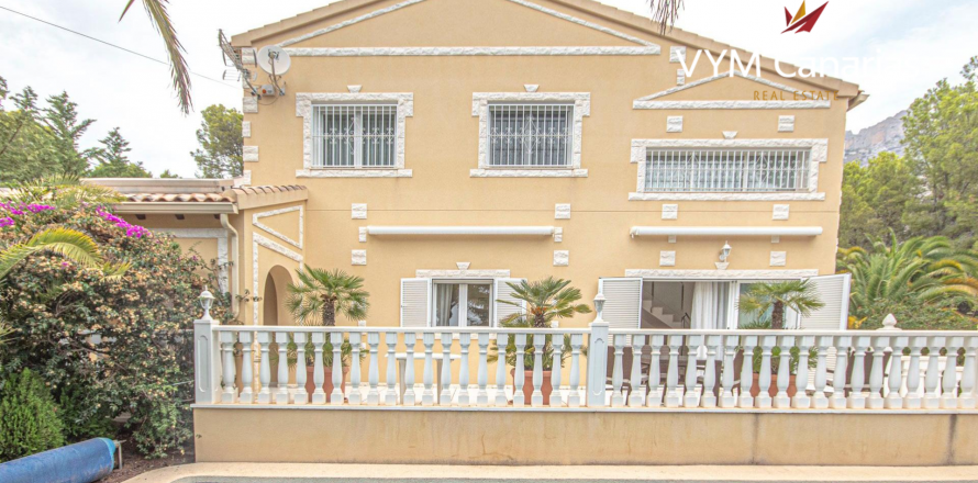 Villa in Altea La Vella, Alicante, Spanien 2 Schlafzimmer, 225 m2 Nr. 57731