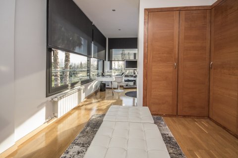 Villa zum Verkauf in Barcelona, Spanien 5 Schlafzimmer, 465 m2 Nr. 58523 - Foto 9