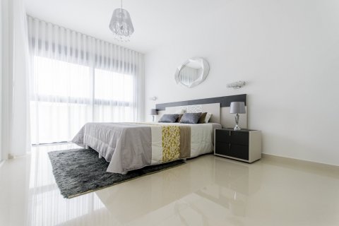 Villa zum Verkauf in San Miguel de Salinas, Alicante, Spanien 4 Schlafzimmer, 135 m2 Nr. 58008 - Foto 2