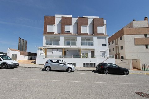 Townhouse zum Verkauf in Guardamar del Segura, Alicante, Spanien 3 Schlafzimmer, 115 m2 Nr. 58464 - Foto 6