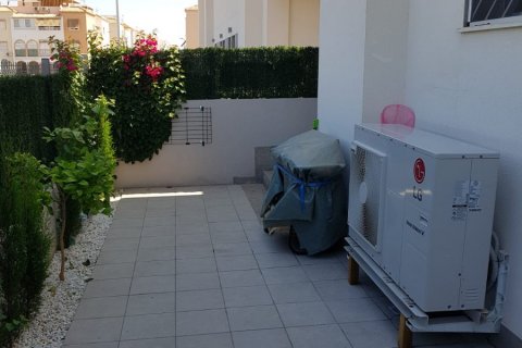 Bungalow zum Verkauf in Torrevieja, Alicante, Spanien 2 Schlafzimmer,  Nr. 58307 - Foto 3