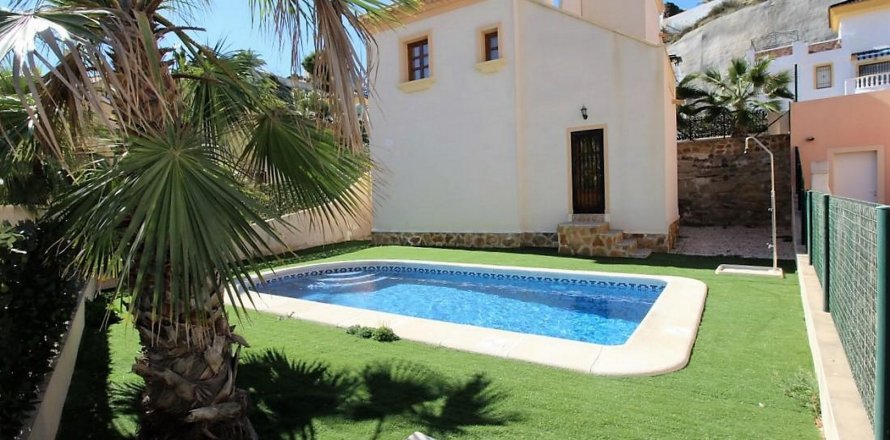 Villa in Torrevieja, Alicante, Spanien 3 Schlafzimmer, 110 m2 Nr. 58705