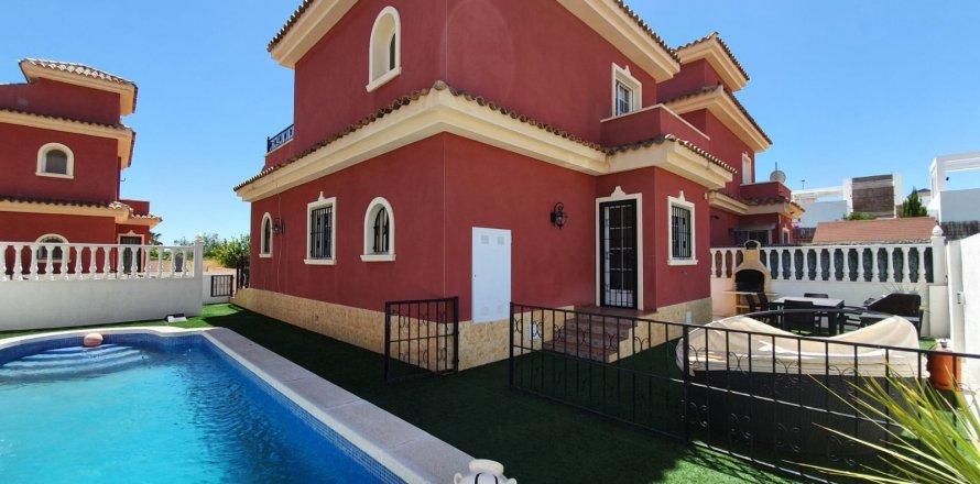 Villa in La Zenia, Alicante, Spanien 3 Schlafzimmer, 100 m2 Nr. 58420