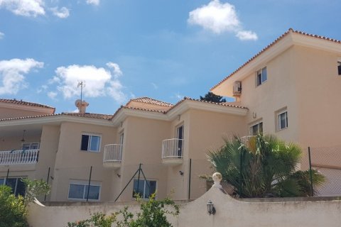 Villa zum Verkauf in Alfaz del Pi, Alicante, Spanien 5 Schlafzimmer, 350 m2 Nr. 59655 - Foto 1