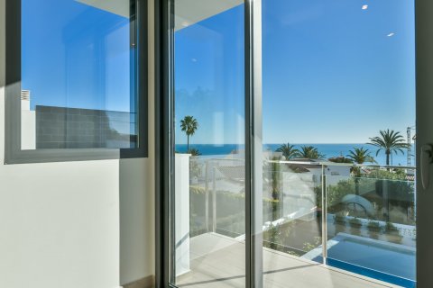 Villa zum Verkauf in Calpe, Alicante, Spanien 4 Schlafzimmer, 450 m2 Nr. 58400 - Foto 3