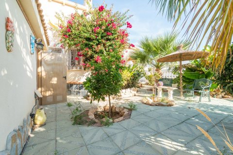 Villa zum Verkauf in Playa Flamenca II, Alicante, Spanien 2 Schlafzimmer, 130 m2 Nr. 58533 - Foto 3