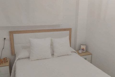 Wohnung zum Verkauf in Mil Palmeras, Alicante, Spanien 3 Schlafzimmer, 90 m2 Nr. 58763 - Foto 8