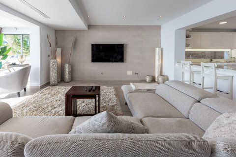 Villa zum Verkauf in Costa D'en Blanes, Mallorca, Spanien 4 Schlafzimmer, 240 m2 Nr. 59588 - Foto 3