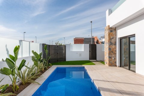 Villa zum Verkauf in Pilar de la Horadada, Alicante, Spanien 3 Schlafzimmer, 120 m2 Nr. 58380 - Foto 2