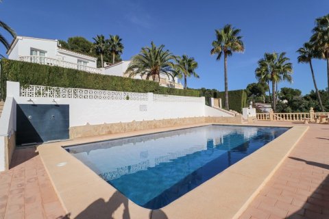 Villa zum Verkauf in Moraira, Alicante, Spanien 4 Schlafzimmer, 210 m2 Nr. 58445 - Foto 2