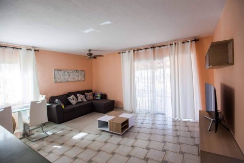 Villa zum Verkauf in Santa Cruz de Tenerife, Tenerife, Spanien 3 Schlafzimmer, 81 m2 Nr. 58483 - Foto 4