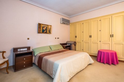 Villa zum Verkauf in Madrid, Spanien 5 Schlafzimmer, 890 m2 Nr. 62241 - Foto 20