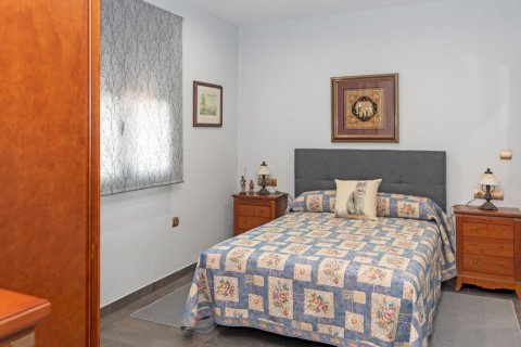 Villa zum Verkauf in Alhaurin de la Torre, Malaga, Spanien 4 Schlafzimmer, 400 m2 Nr. 3714 - Foto 9