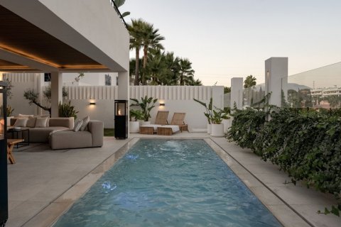 Villa zum Verkauf in Marbella, Malaga, Spanien 4 Schlafzimmer, 338 m2 Nr. 62314 - Foto 2