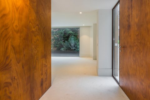 Villa zum Verkauf Madrid, Spanien 5 Schlafzimmer, 376 m2 Nr. 62377 - Foto 24
