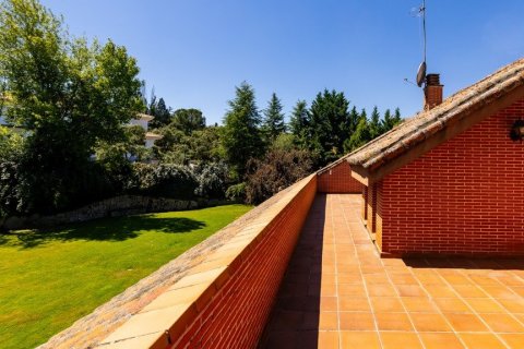 Villa zur Miete in Ciudalcampo, Madrid, Spanien 5 Schlafzimmer, 575 m2 Nr. 62346 - Foto 26