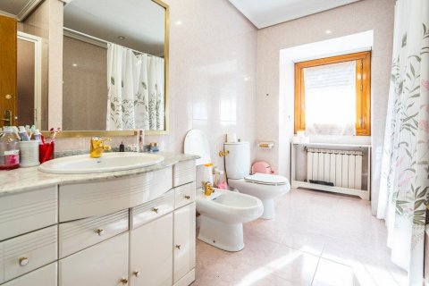 Villa zum Verkauf in Madrid, Spanien 5 Schlafzimmer, 890 m2 Nr. 62241 - Foto 25