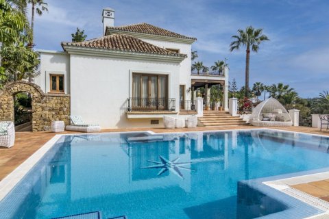 Villa zum Verkauf in El Paraiso, Alicante, Spanien 16 Schlafzimmer, 890.28 m2 Nr. 62035 - Foto 4