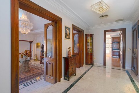 Villa zum Verkauf in Malaga, Spanien 5 Schlafzimmer, 629 m2 Nr. 3652 - Foto 15