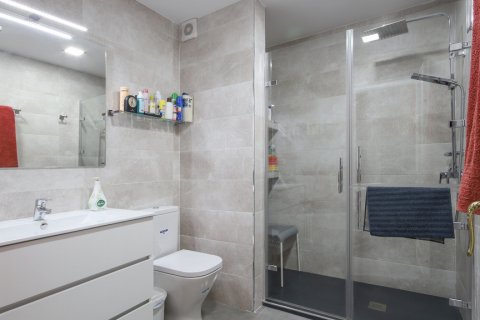 Wohnung zum Verkauf in Madrid, Spanien 5 Schlafzimmer, 337 m2 Nr. 61246 - Foto 17