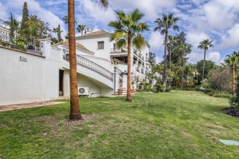 Villa zum Verkauf in El Paraiso, Alicante, Spanien 16 Schlafzimmer, 890.28 m2 Nr. 62035 - Foto 24