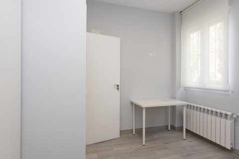 Wohnung zum Verkauf in Madrid, Spanien 4 Schlafzimmer, 98 m2 Nr. 61178 - Foto 27