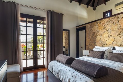 Villa zum Verkauf in Las Palmas De Gran Canaria, Gran Canaria, Spanien 5 Schlafzimmer, 240 m2 Nr. 3953 - Foto 23