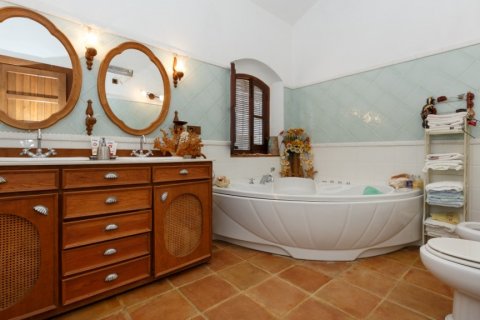 Villa zum Verkauf in Estepona, Malaga, Spanien 4 Schlafzimmer, 260 m2 Nr. 61955 - Foto 13