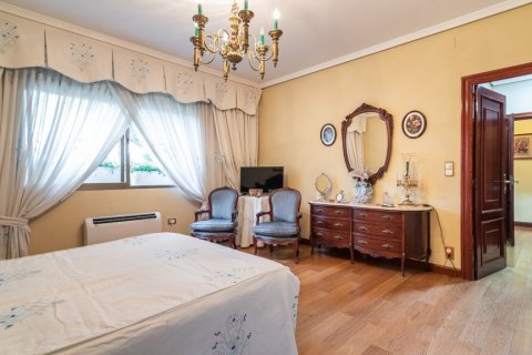 Villa zum Verkauf in Madrid, Spanien 7 Schlafzimmer, 710 m2 Nr. 3563 - Foto 19