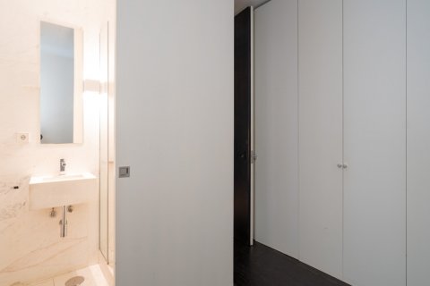 Duplex zum Verkauf in Madrid, Spanien 4 Schlafzimmer, 350 m2 Nr. 61276 - Foto 13