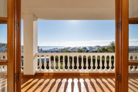 Villa zum Verkauf in Manilva, Malaga, Spanien 5 Schlafzimmer, 460 m2 Nr. 3275 - Foto 2